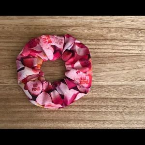 Pink Candy Hearts Cotton Scrunchie New‎